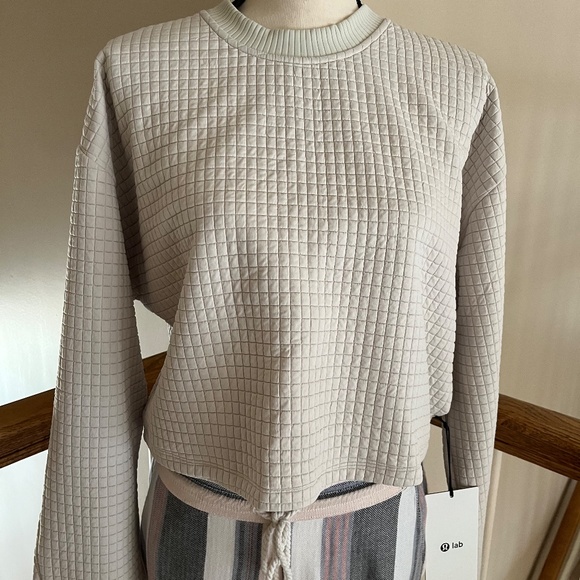 Lululemon | lab Textured Grid Cropped Pullover - Picture 2 of 5